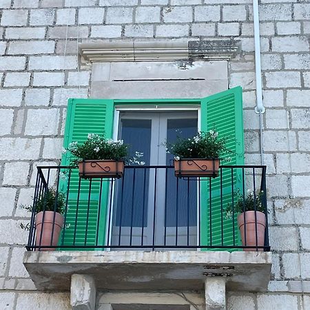 דירות ג'ובינאצו Casa Al Porto מראה חיצוני תמונה