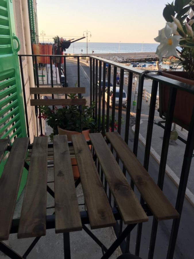 דירות ג'ובינאצו Casa Al Porto מראה חיצוני תמונה