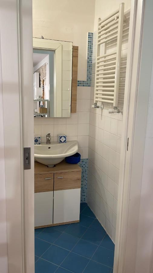 דירות ג'ובינאצו Casa Al Porto מראה חיצוני תמונה