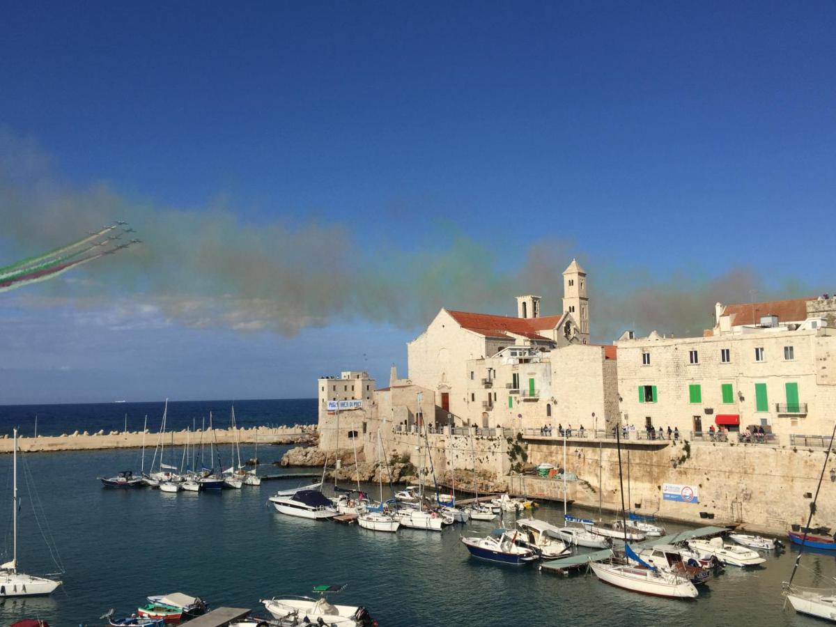 דירות ג'ובינאצו Casa Al Porto מראה חיצוני תמונה