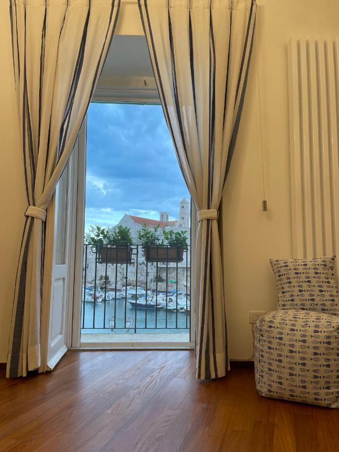 דירות ג'ובינאצו Casa Al Porto מראה חיצוני תמונה