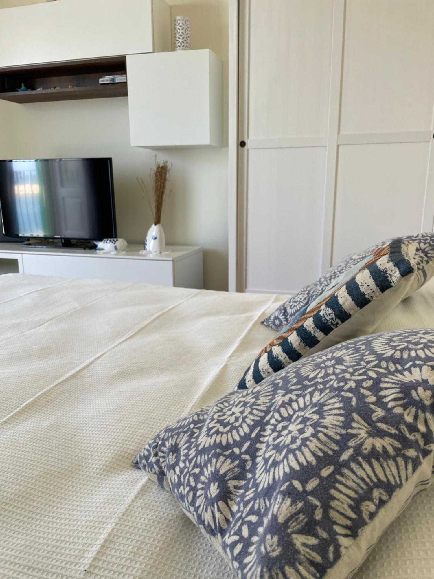 דירות ג'ובינאצו Casa Al Porto מראה חיצוני תמונה