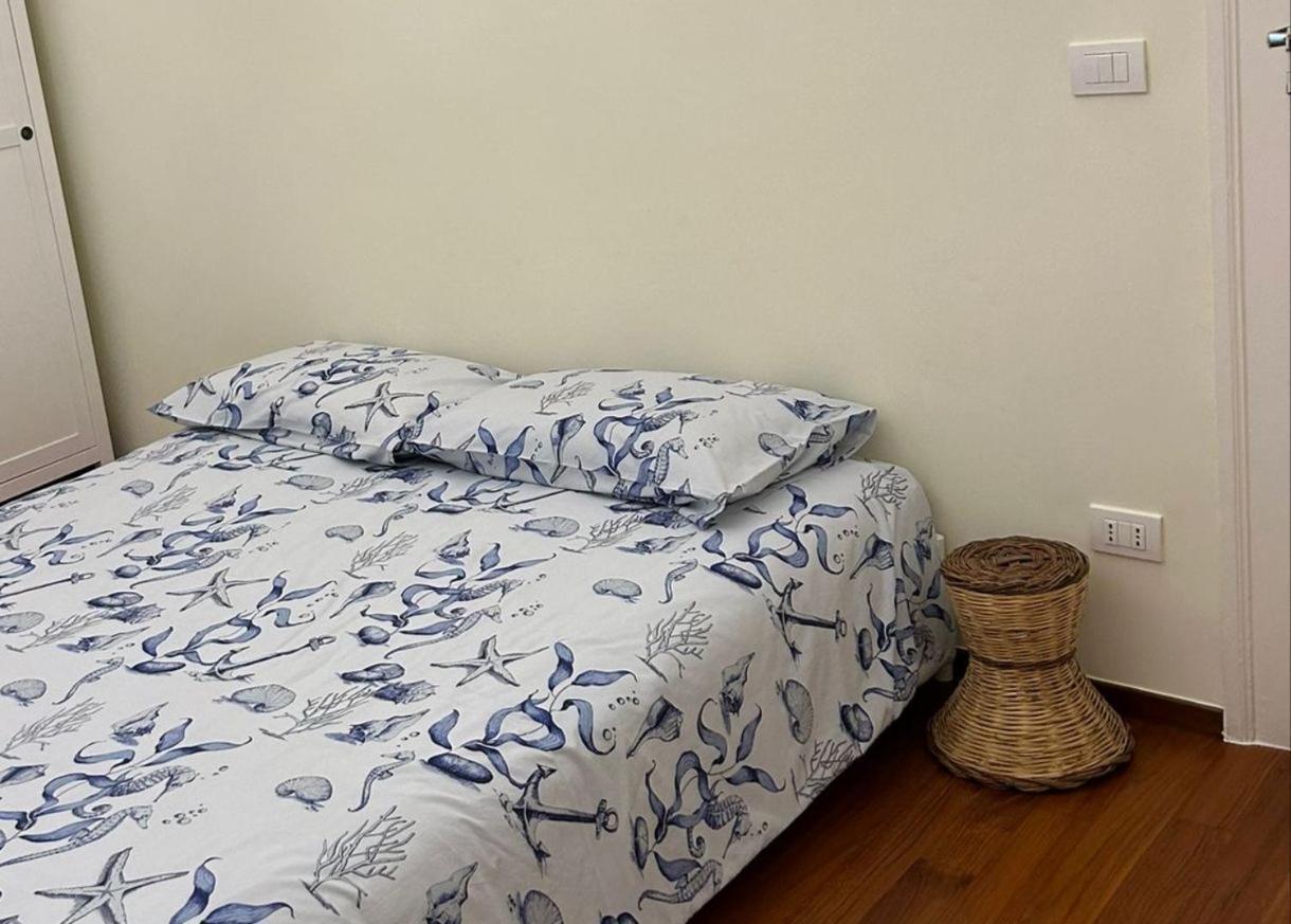 דירות ג'ובינאצו Casa Al Porto מראה חיצוני תמונה